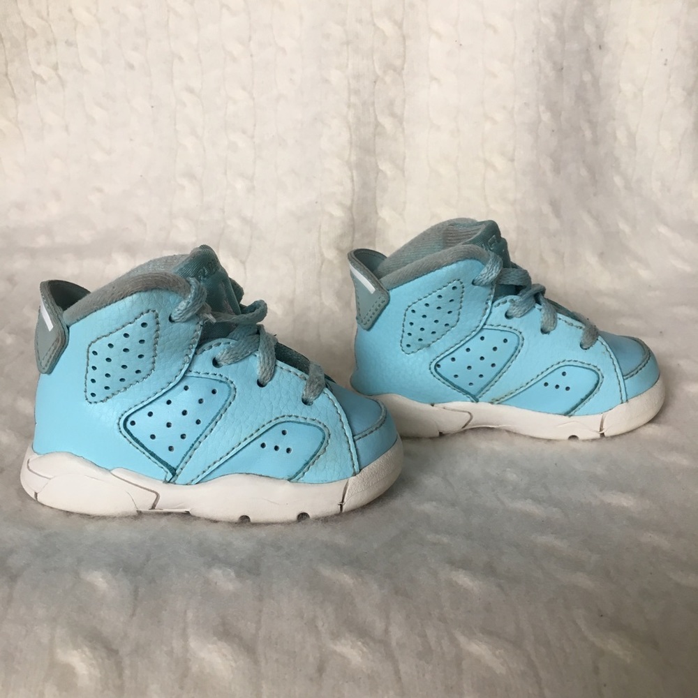 Jordan 6 Retro, ice blue baby blue, Sz 4c